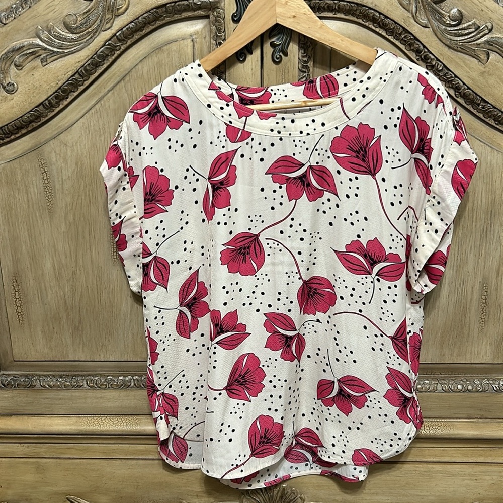 Cabi floral top size small